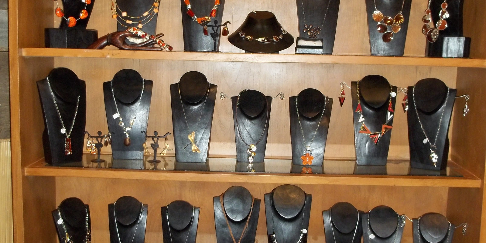Huge Selection of Fashion Jewellery