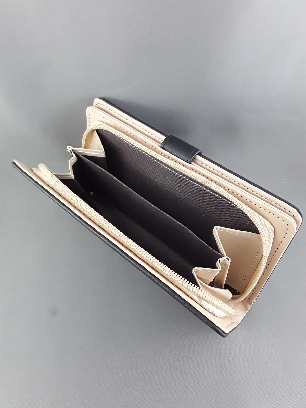 Wallets With Cut Out Gold Leaves