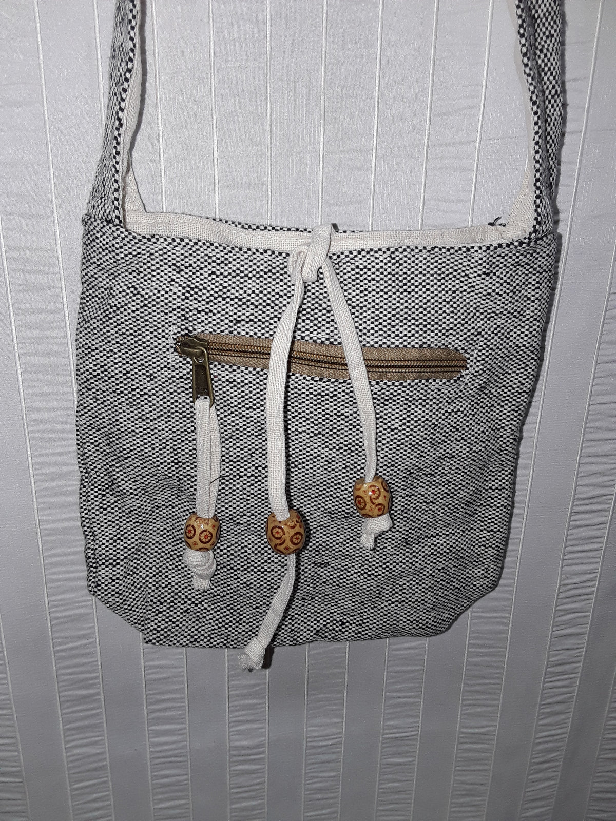 Small Front Zipper Hemp Bag