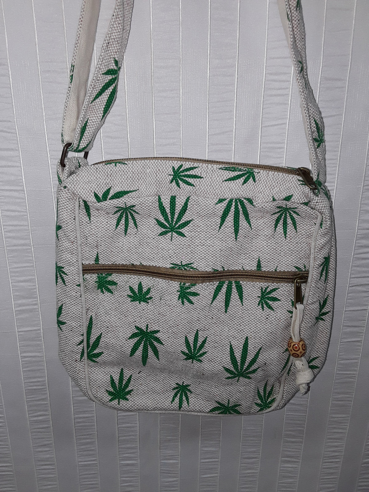 Leaf Zippered Hemp Bag