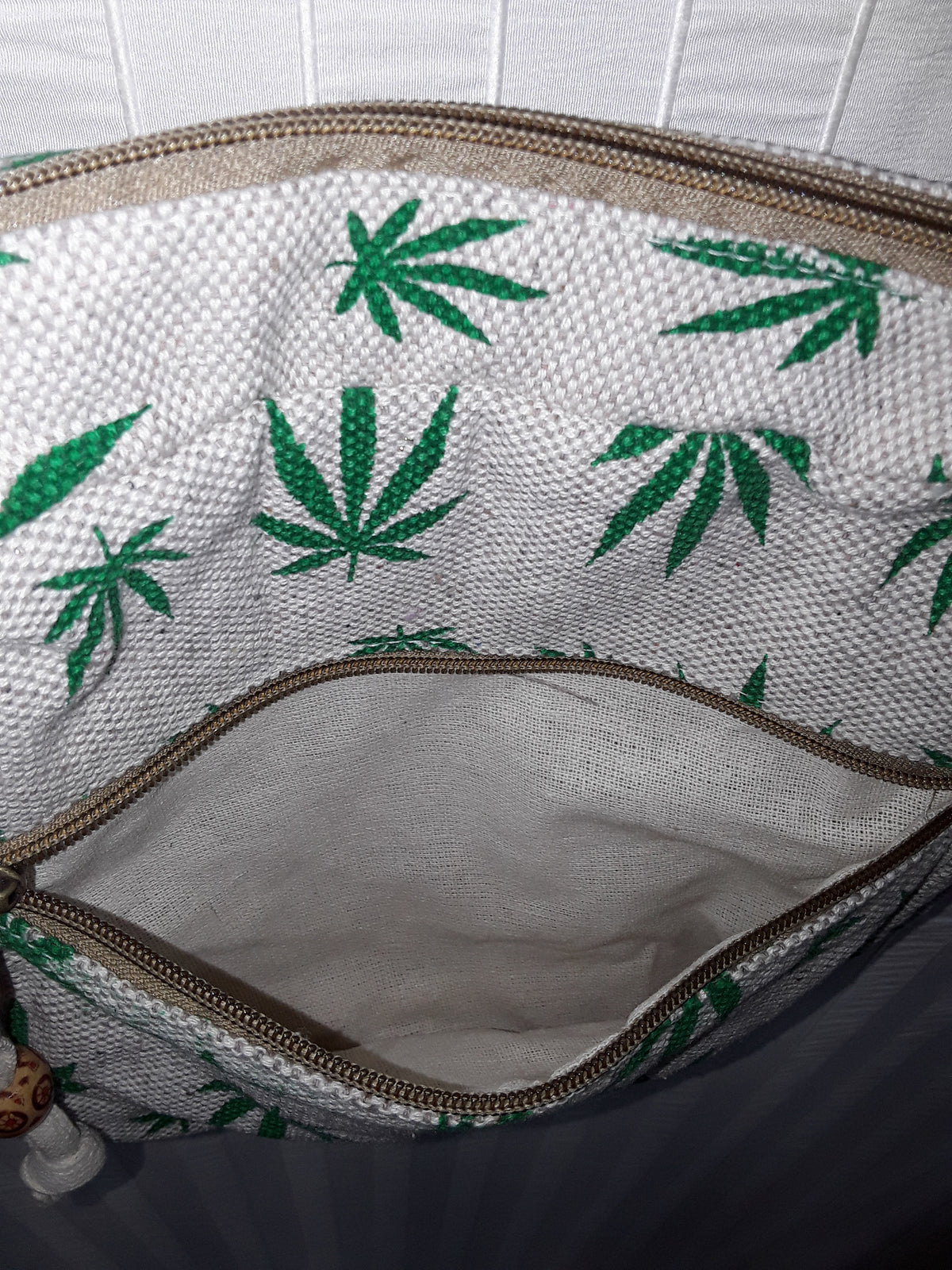 Leaf Zippered Hemp Bag