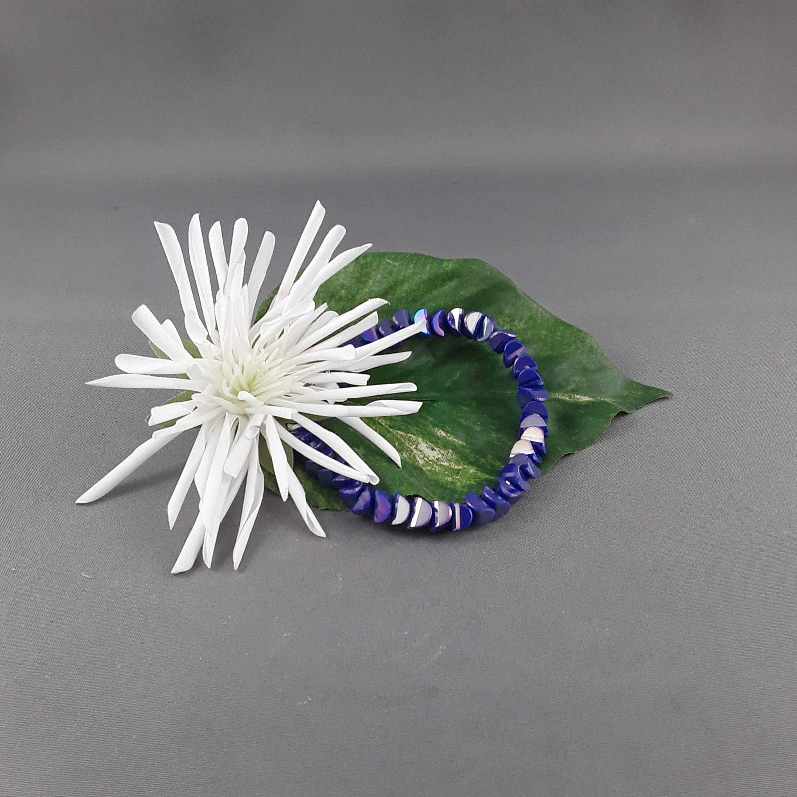 Purple stackable bracelet - Birdie’s Nest Inc 