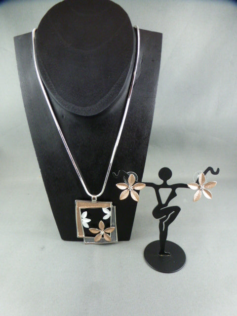 Fashion necklace and earring set FAN 1120 - Birdie’s Nest Inc 